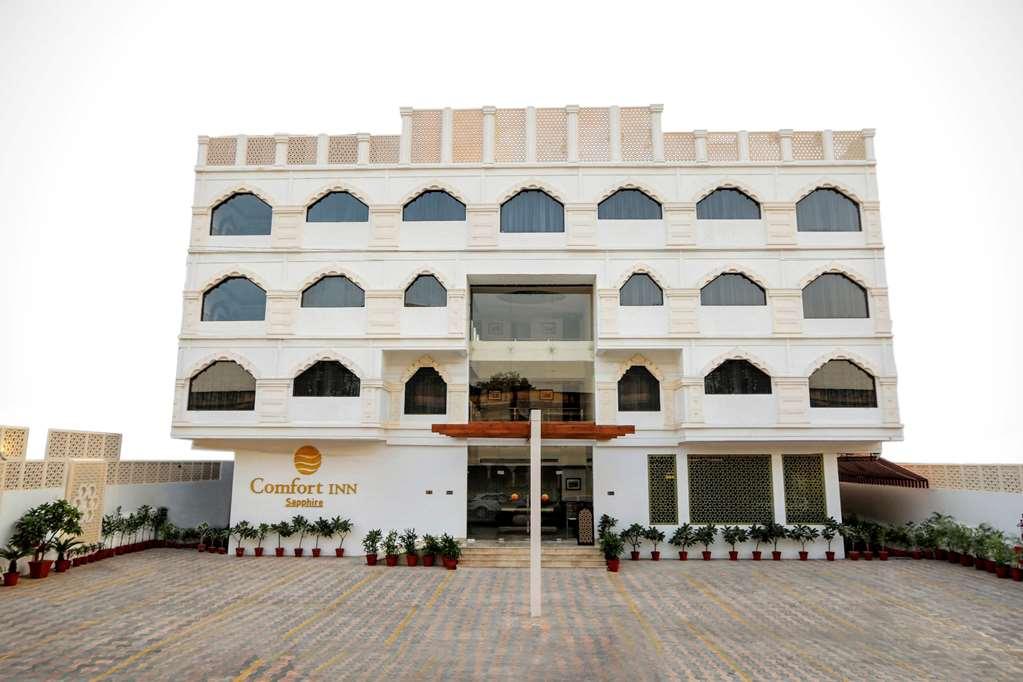 Comfort Inn Sapphire - A Inde Hotel Jaipur Exteriör bild