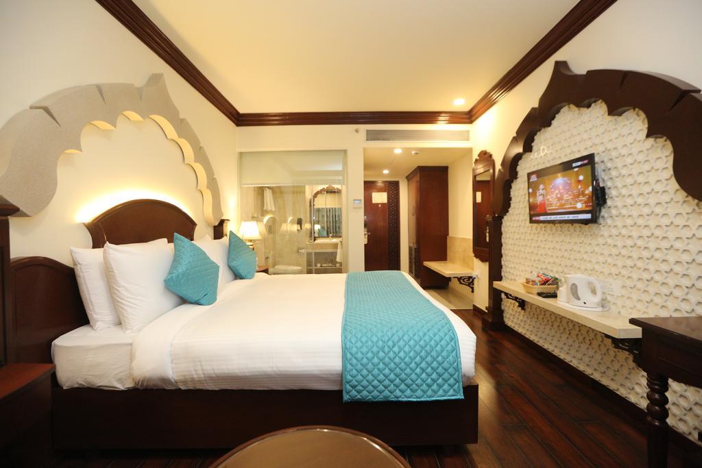 Comfort Inn Sapphire - A Inde Hotel Jaipur Exteriör bild