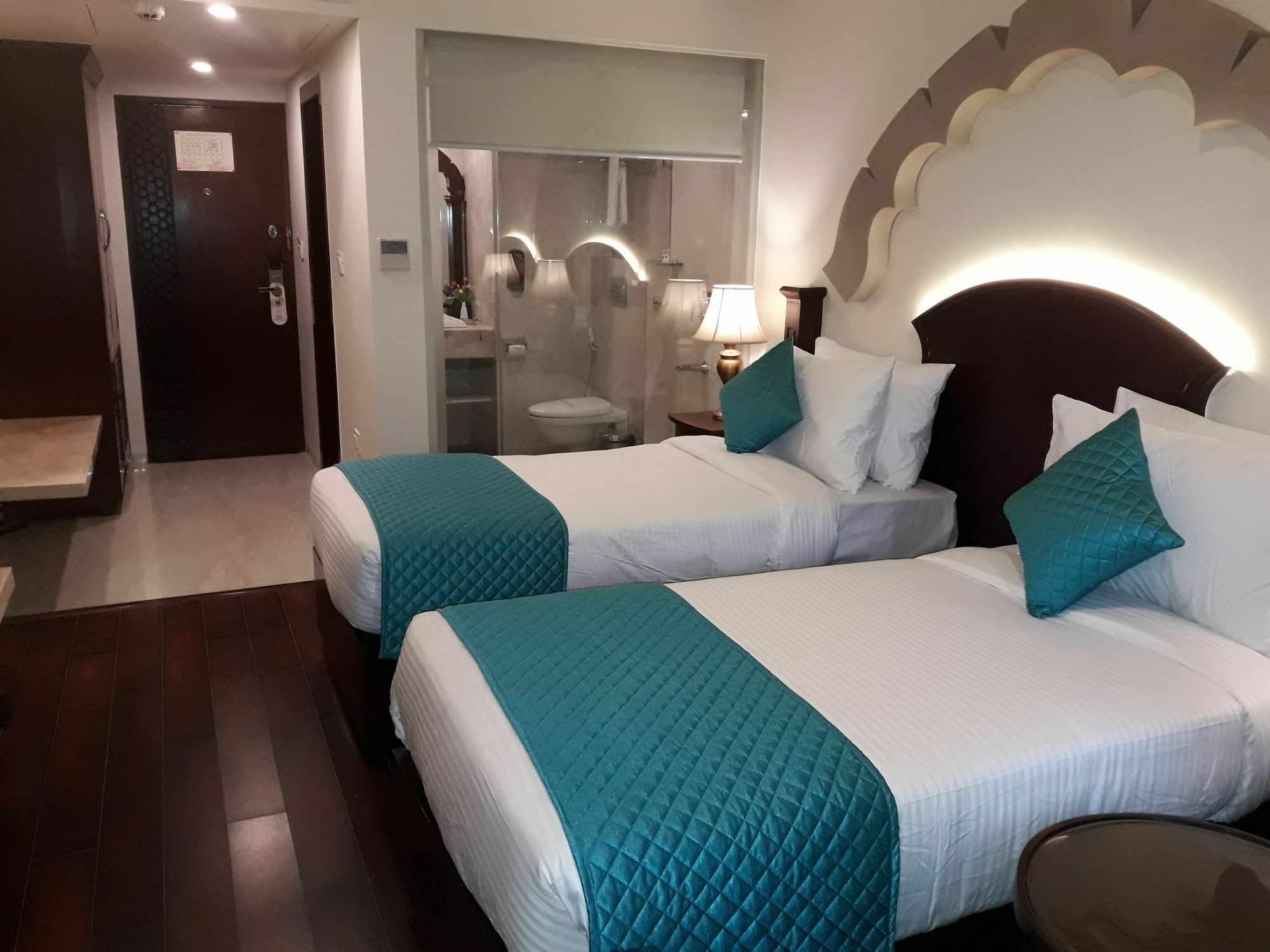 Comfort Inn Sapphire - A Inde Hotel Jaipur Exteriör bild